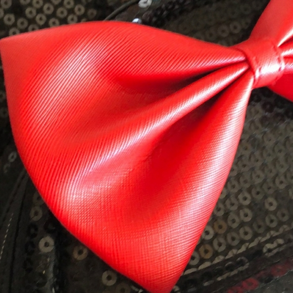 NWT Disney Parks Loungefly Sequin Minnie Mouse Backpack Black Red Sparkle Galore - Picture 3 of 15